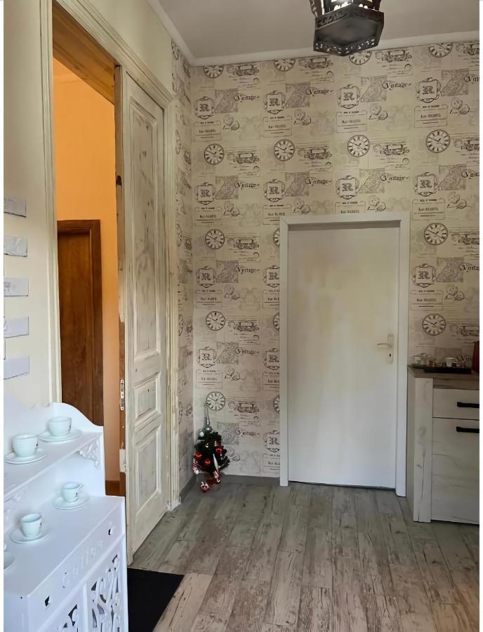 C-Entral Boutique Apartment Bukares Bagian luar foto