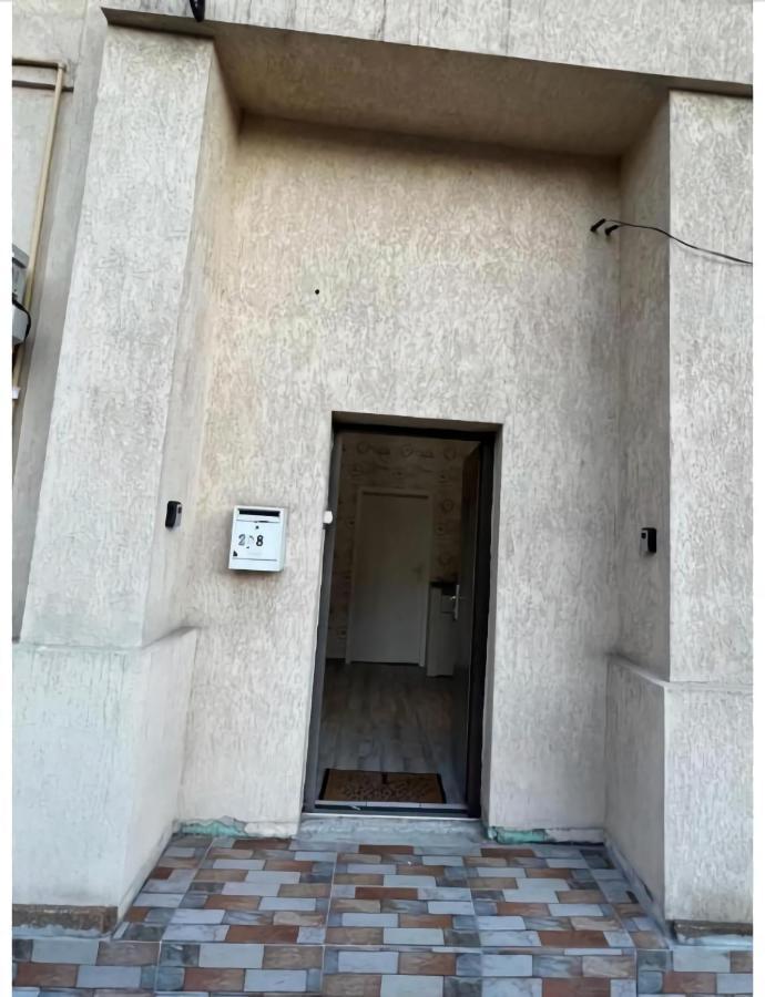 C-Entral Boutique Apartment Bukares Bagian luar foto